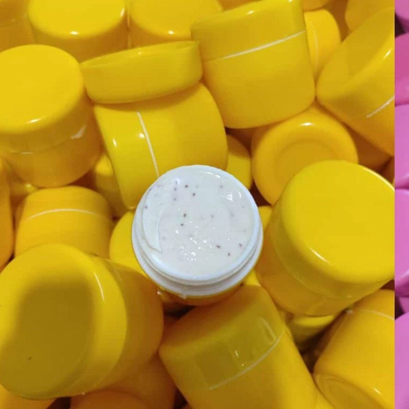 کرم شب روشن کننده پوست کرم شب